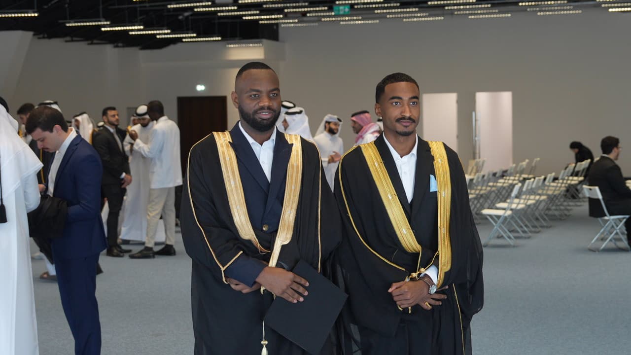 عمل 27 من أعمال Abdullah Al Mohammed