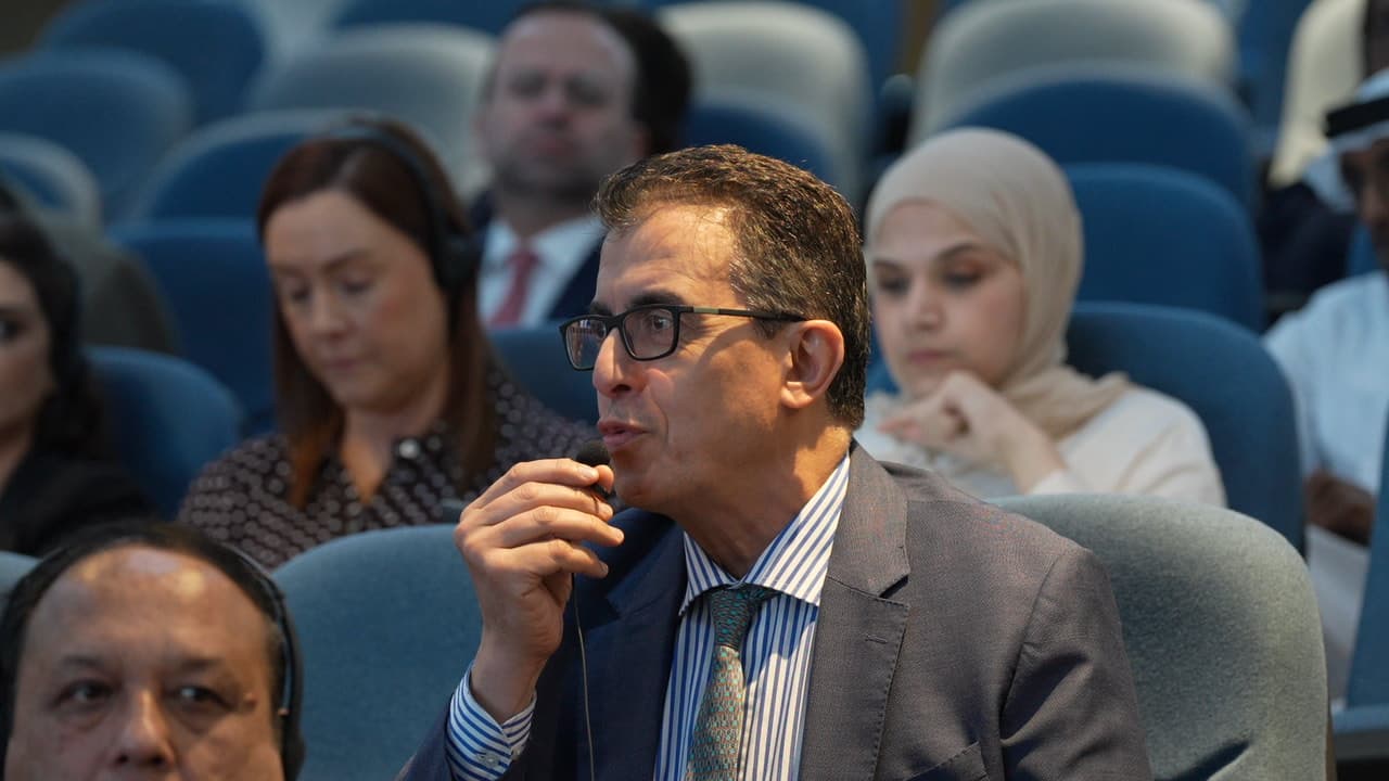 عمل 17 من أعمال Abdullah Al Mohammed